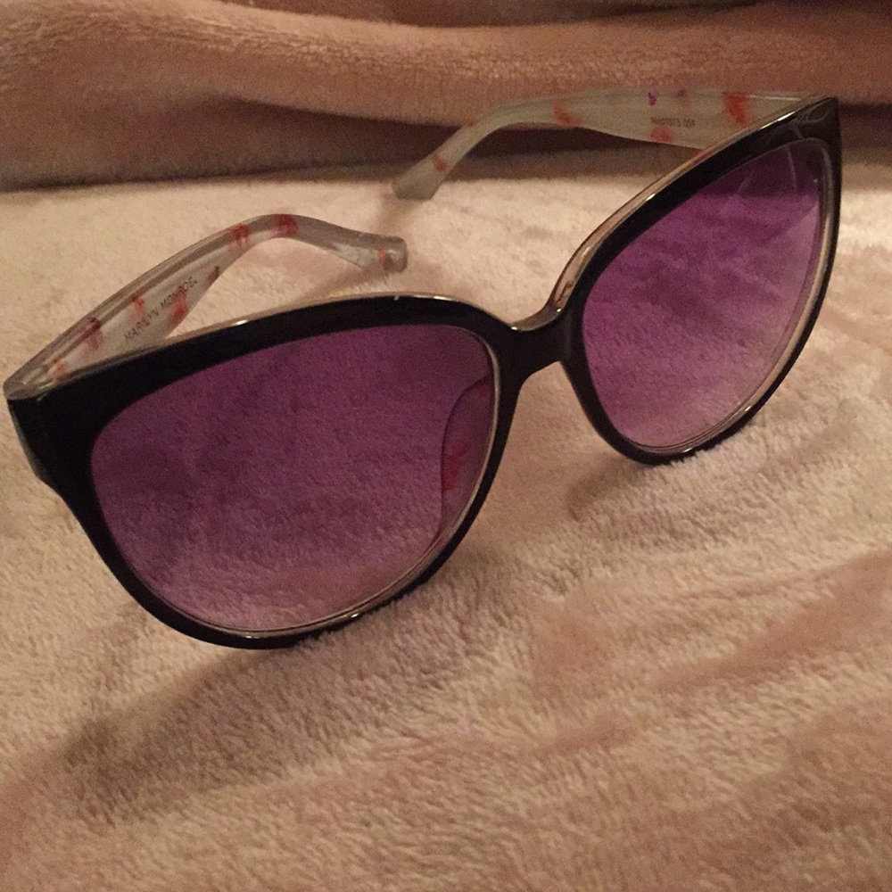 MARILYN MONROE SUNGLASSES